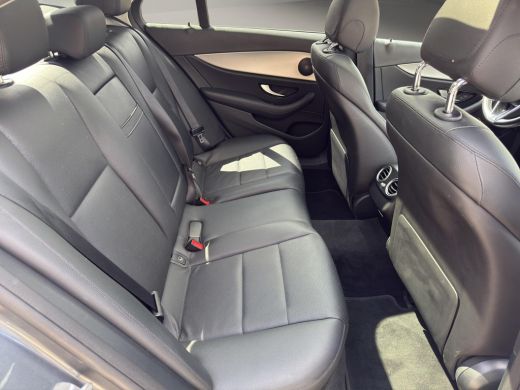 Mercedes-Benz E-Klasse 200 d Business Solution | Camera Rondom | Stoelverwarming | Panorama dak | Afneembare Trekhaak | ActivLease financial lease
