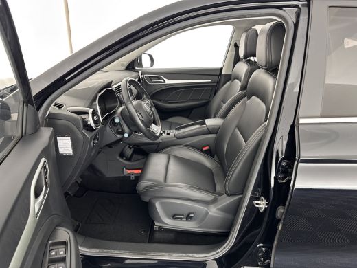 MG ZS EV EV Luxury 45 kWh (INCL-BTW) Aut. *PANO | LUXURY-LEATHER | CCS-FASTLOADER | KEYLESS | NAVI-FULLMAP... ActivLease financial lease