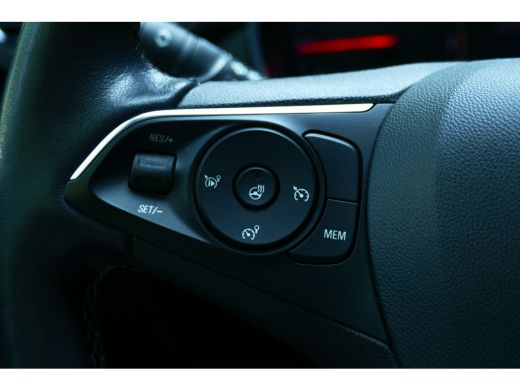 Opel Crossland 1.2 TURBO 110PK GS LINE / NAVI / LED / CLIMA / PDC / 17"LMV / CAMERA / AGR / WINTERPAKKET / BLUET... ActivLease financial lease