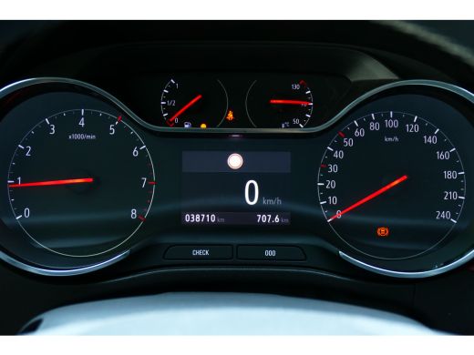 Opel Crossland 1.2 TURBO 110PK GS LINE / NAVI / LED / CLIMA / PDC / 17"LMV / CAMERA / AGR / WINTERPAKKET / BLUET... ActivLease financial lease
