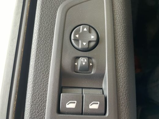 Opel Vivaro 2.0 Diesel 145 L2 | Achteruitrijcamera | Afneembare trekhaak | Airco ActivLease financial lease
