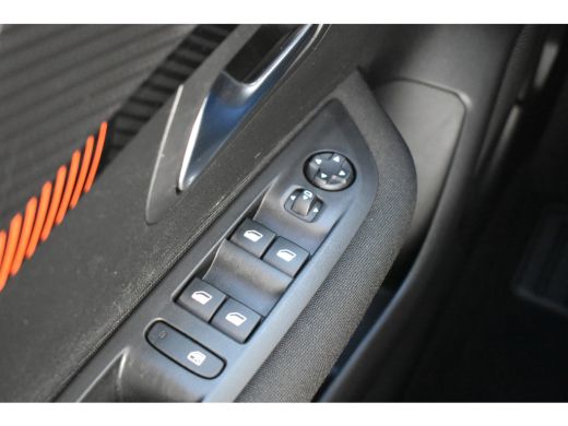 Peugeot 208 1.2 PureTech Active Pack Automaat | Afn. Trekhaak | Navigatie | Parkeersensoren | Cruise Control ... ActivLease financial lease