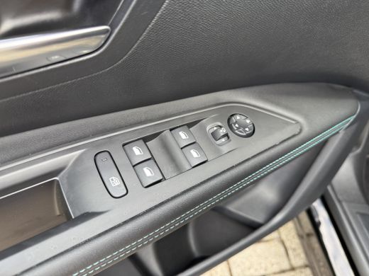 Peugeot 3008 1.2 PureTech Allure Pack Business App Connect | Automaat ActivLease financial lease