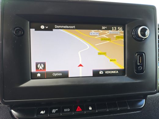 Renault Master T35 2.3 dCi Lowliner - 145 Pk - Euro 6 - Navi - ParkeerCamera - Airco - Cruise Control ActivLease financial lease