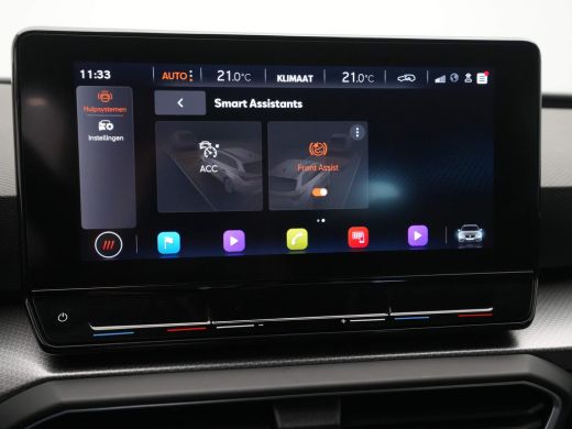 Seat Leon Sportstourer 1.0 eTSI 110pk DSG Style Business Intense Navigatie Wegkl. trekhaak Camera Acc 35 ActivLease financial lease