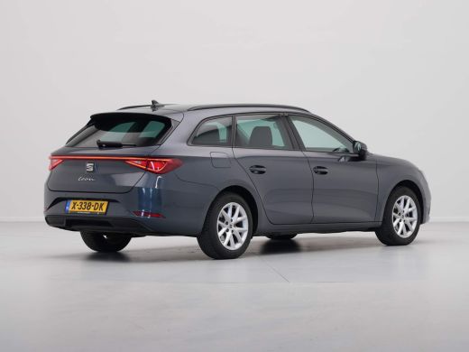 Seat Leon Sportstourer 1.0 eTSI 110pk DSG Style Business Intense Navigatie Wegkl. trekhaak Camera Acc 35 ActivLease financial lease