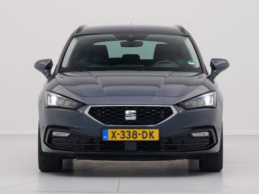 Seat Leon Sportstourer 1.0 eTSI 110pk DSG Style Business Intense Navigatie Wegkl. trekhaak Camera Acc 35 ActivLease financial lease