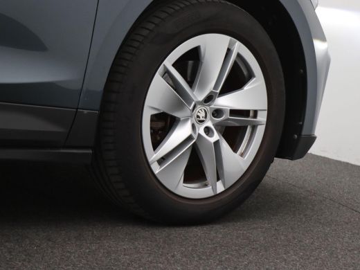 Skoda Enyaq iV 60 Trekhaak, Panoramadak, LED-Matrix, Adaptive Cruise Control, Keyless, Achteruitrijcamera, Dodeh... ActivLease financial lease