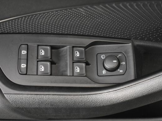 Skoda Octavia Combi 1.4 TSI iV PHEV First Edition 204pk l Dodehoekdetectie | Elektr. Stoel l Adaptief cruise co... ActivLease financial lease
