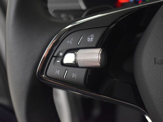 Skoda Octavia Combi 1.4 TSI iV PHEV First Edition 204pk l Dodehoekdetectie | Elektr. Stoel l Adaptief cruise co... ActivLease financial lease