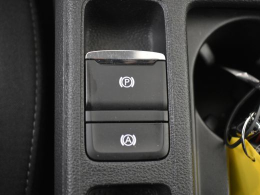 Skoda Octavia Combi 1.4 TSI iV PHEV First Edition 204pk l Dodehoekdetectie | Elektr. Stoel l Adaptief cruise co... ActivLease financial lease