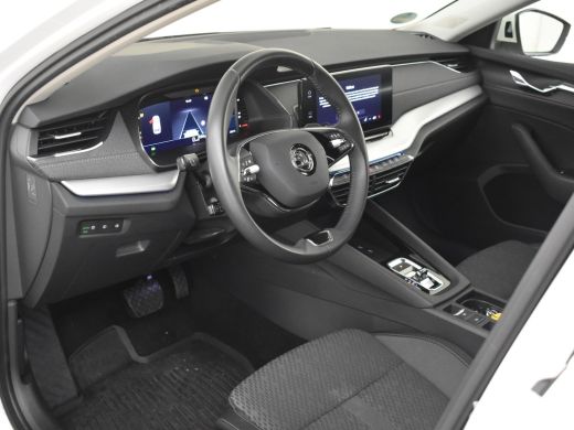 Skoda Octavia Combi 1.4 TSI iV PHEV First Edition 204pk l Dodehoekdetectie | Elektr. Stoel l Adaptief cruise co... ActivLease financial lease