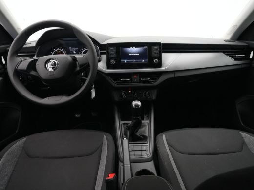 Skoda Scala 1.0 TSI 95pk Active Navi via app Cruise Dab Lane + Front assist 300 ActivLease financial lease