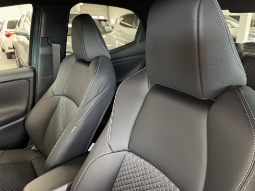 Toyota Yaris 1.5 Hybrid 130 Executive ActivLease financial lease