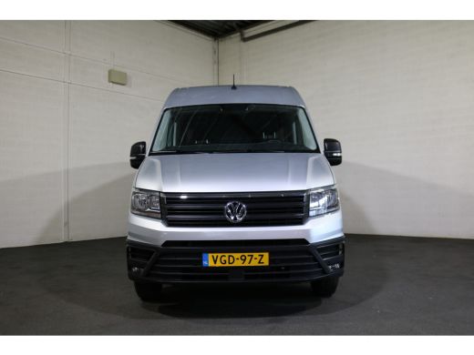 Volkswagen Crafter 2.0 TDI 177pk L3 H3 Automaat Camera Trekhaak Navigatie Chauffeursstoel ActivLease financial lease