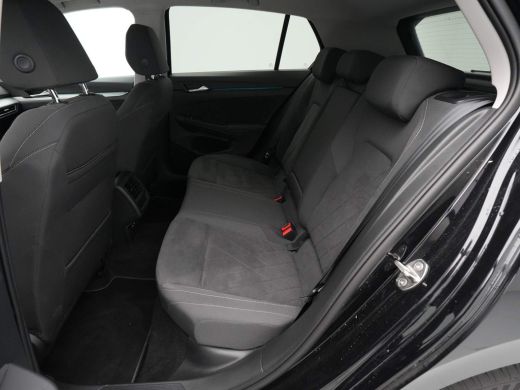 Volkswagen Golf 1.0 TSI Life Business Navigatie Acc Stuurverwarming Led 228 ActivLease financial lease