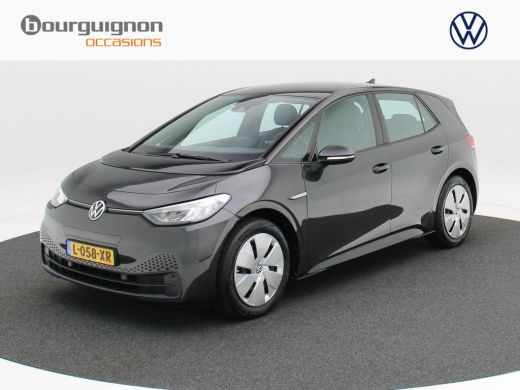 Volkswagen ID.3 City 45 kWh 150 Pk Automaat | Navigatie | Stoelverwarming | Parkeersensoren | Adaptive Cruise | 1... Volkswagen ID.3 City 45 kWh 150 Pk Automaat | Navigatie | Stoelverwarming | Parkeersensoren | Adaptive Cruise | 1...