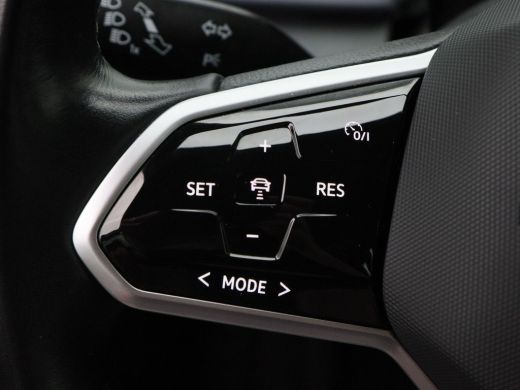 Volkswagen ID.3 City 45 kWh 150 Pk Automaat | Navigatie | Stoelverwarming | Parkeersensoren | Adaptive Cruise | 1... ActivLease financial lease