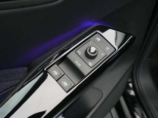 Volkswagen ID.3 Pure Oranje Edition 52 kWh Navi via App Pdc Clima Acc 109 ActivLease financial lease