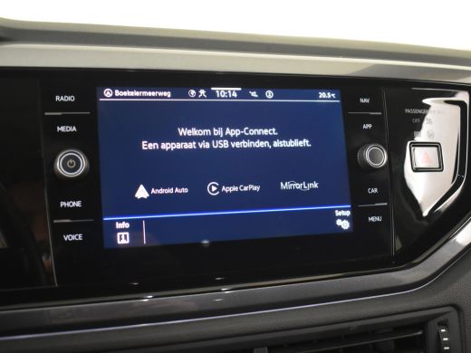 Volkswagen Polo 1.0 TSI Highline 96pk DSG/AUTO Navigatie | App connect | Stoelverwarming | Privacy glass | Adapti... ActivLease financial lease