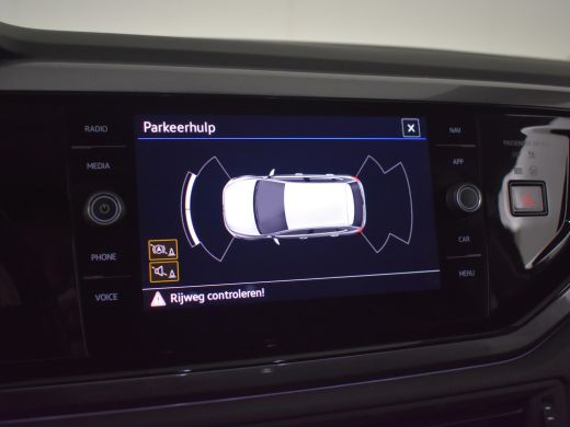 Volkswagen Polo 1.0 TSI Highline 96pk DSG/AUTO Navigatie | App connect | Stoelverwarming | Privacy glass | Adapti... ActivLease financial lease