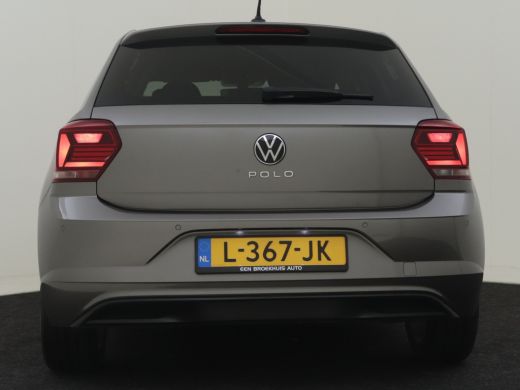 Volkswagen Polo 1.0 TSI Highline 96pk DSG/AUTO Navigatie | App connect | Stoelverwarming | Privacy glass | Adapti... ActivLease financial lease