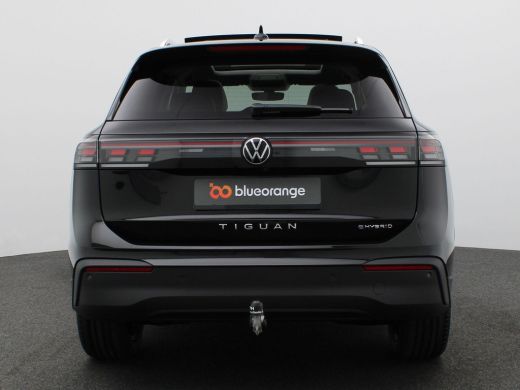 Volkswagen Tiguan 1.5 eHybrid Life Edition 204PK DSG Panoramadak, Trekhaak, 19" LM Velgen, Adaptieve Cruise Control... ActivLease financial lease
