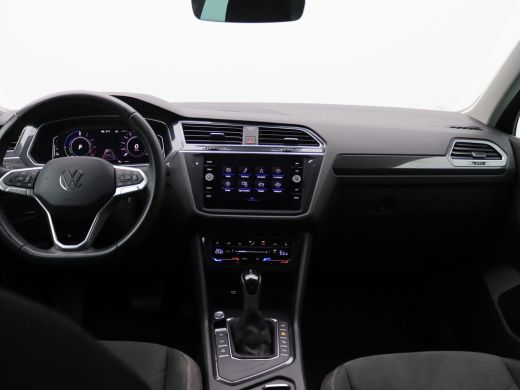Volkswagen Tiguan 1.5 TSI Elegance Trekhaak, Elek. achterklep, LED-Matrix, Winterpakket, Adaptive Cruise Control, A... ActivLease financial lease