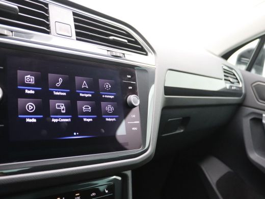 Volkswagen Tiguan 1.5 TSI Elegance Trekhaak, Elek. achterklep, LED-Matrix, Winterpakket, Adaptive Cruise Control, A... ActivLease financial lease