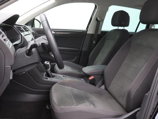 Volkswagen Tiguan 1.5 TSI Elegance Trekhaak, Elek. achterklep, LED-Matrix, Winterpakket, Adaptive Cruise Control, A... ActivLease financial lease