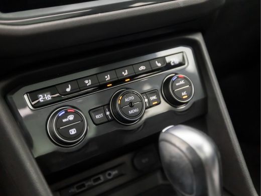 Volkswagen Tiguan Allspace 1.5 TSI Highline R Line 7 Persoons 150Pk Automaat (2X R-LINE, PANORAMADAK, VIRTUAL COCKPIT, LEDER... ActivLease financial lease