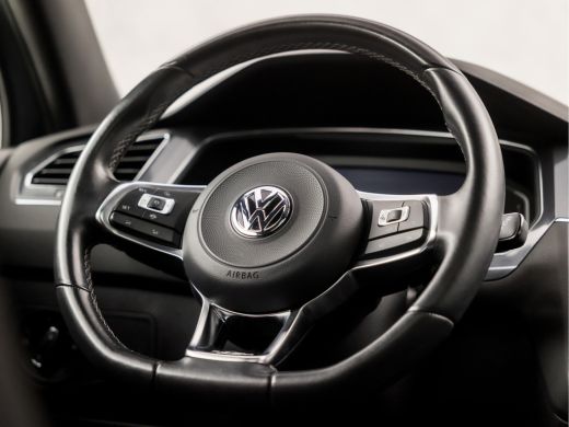 Volkswagen Tiguan Allspace 1.5 TSI Highline R Line 7 Persoons 150Pk Automaat (2X R-LINE, PANORAMADAK, VIRTUAL COCKPIT, LEDER... ActivLease financial lease