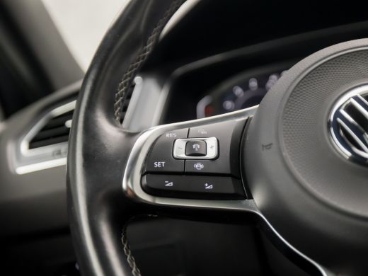 Volkswagen Tiguan Allspace 1.5 TSI Highline R Line 7 Persoons 150Pk Automaat (2X R-LINE, PANORAMADAK, VIRTUAL COCKPIT, LEDER... ActivLease financial lease