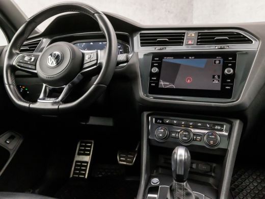 Volkswagen Tiguan Allspace 1.5 TSI Highline R Line 7 Persoons 150Pk Automaat (2X R-LINE, PANORAMADAK, VIRTUAL COCKPIT, LEDER... ActivLease financial lease