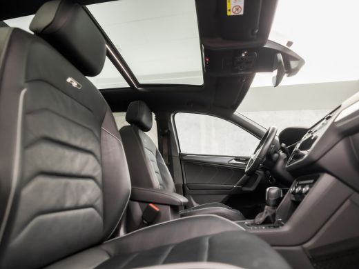 Volkswagen Tiguan Allspace 1.5 TSI Highline R Line 7 Persoons 150Pk Automaat (2X R-LINE, PANORAMADAK, VIRTUAL COCKPIT, LEDER... ActivLease financial lease