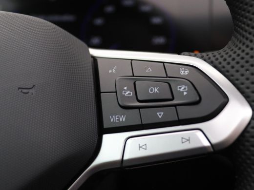 Volkswagen Touareg 3.0 TSi eHybrid 4MOTION R Edition 463PK DSG trekhaak, 22" lichtmetaal, panoramadak, 360gr. camera... ActivLease financial lease