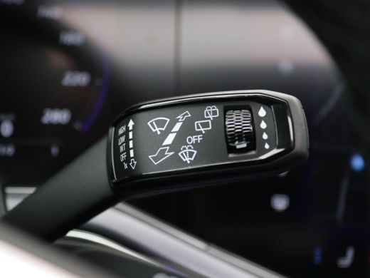 Volkswagen Touareg 3.0 TSi eHybrid 4MOTION R Edition 463PK DSG trekhaak, 22" lichtmetaal, panoramadak, 360gr. camera... ActivLease financial lease