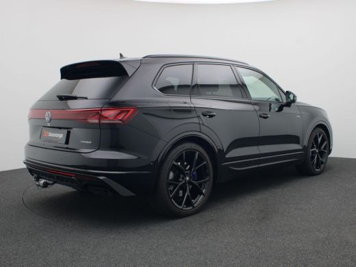 Volkswagen Touareg 3.0 TSi eHybrid 4MOTION R Edition 463PK DSG trekhaak, 22" lichtmetaal, panoramadak, 360gr. camera... ActivLease financial lease