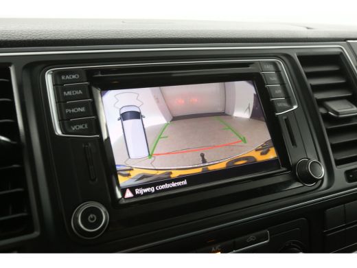 Volkswagen Transporter 2.0 TDI L2H1 | Dubbele Cabine | 5 Persoons | 204PK DSG Automaat Camera Carplay LED 2xSchuifdeur A... ActivLease financial lease