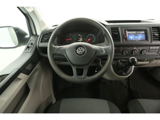Volkswagen Transporter 2.0 TDI L2H1 | Dubbele Cabine | 6 Persoons | Airco Cruise Carplay Navigatie Elektrpakket ActivLease financial lease