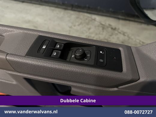 Volkswagen Transporter 2.0 TDI L2H1 Dubbele Cabine Euro6 Airco | 5-Zits | Navigatie | Trekhaak | Apple Carplay Android A... ActivLease financial lease