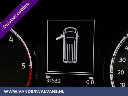 Volkswagen Transporter 2.0 TDI L2H1 Dubbele Cabine Euro6 Airco | 5-Zits | Navigatie | Trekhaak | Apple Carplay Android A... ActivLease financial lease