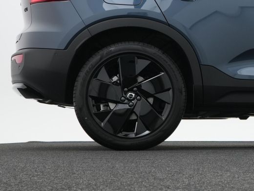 Volvo  XC40 B4 Plus Black Edition | FULL OPTION | 360° Camera | Leder-Nubuck | Panoramadak | Matrix LED | Ada... ActivLease financial lease