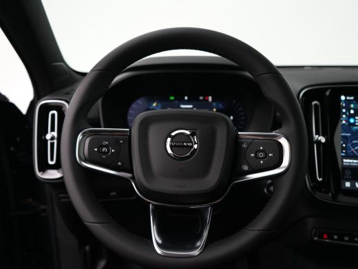 Volvo  XC40 B4 Plus Black Edition | FULL OPTION | 360° Camera | Leder-Nubuck | Panoramadak | Matrix LED | Ada... ActivLease financial lease
