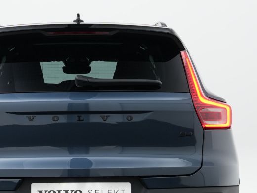 Volvo  XC40 B4 Plus Black Edition | FULL OPTION | 360° Camera | Leder-Nubuck | Panoramadak | Matrix LED | Ada... ActivLease financial lease