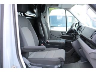 Volkswagen Crafter 2.0 TDI 177pk L3 H3 Automaat Camera Trekhaak Navigatie Chauffeursstoel