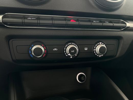 Audi A3 Sportback 30 TFSI Pro Line NL-AUTO | LED | NAVI ActivLease financial lease