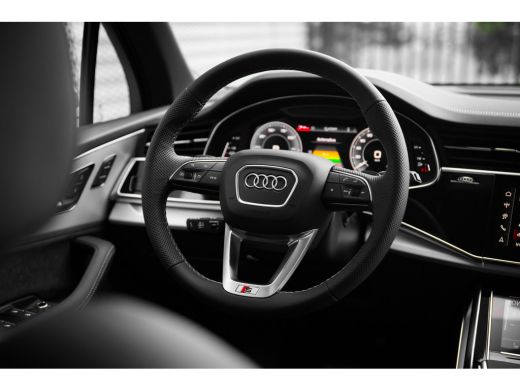 Audi Q7 Pro Line S | Bekleding leder/alcantara incl. ruitstiksel en "S" logo | LED-koplampen | Optiekpakk... ActivLease financial lease