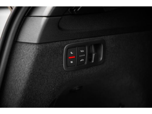 Audi Q7 Pro Line S | Bekleding leder/alcantara incl. ruitstiksel en "S" logo | LED-koplampen | Optiekpakk... ActivLease financial lease