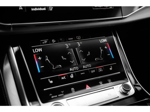 Audi Q7 Pro Line S | Bekleding leder/alcantara incl. ruitstiksel en "S" logo | LED-koplampen | Optiekpakk... ActivLease financial lease
